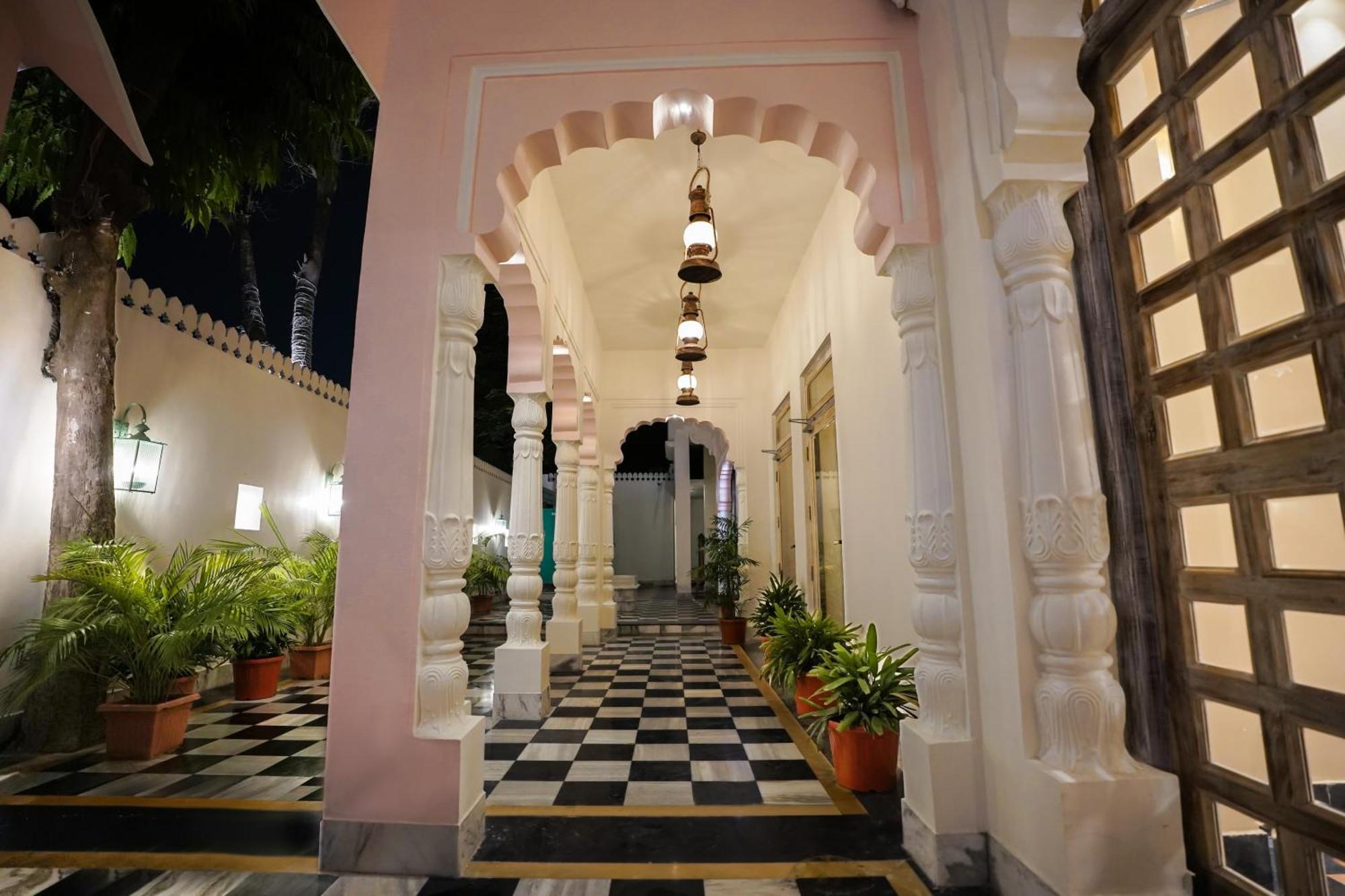 Dev Mahal - A Boutique Heritage Hotel Jaipur Exterior foto